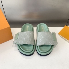 Louis Vuitton Slippers